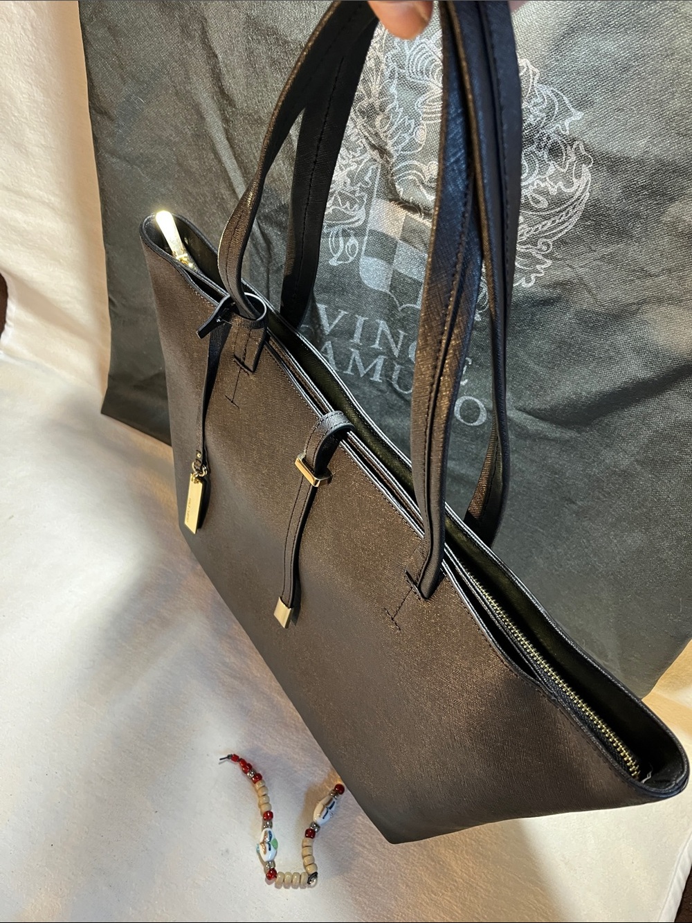 BRAND NEW!!Vince Camuto gold accented midnight Sky Saffiano Tote w/Dust bag!! - Picture 7 of 10